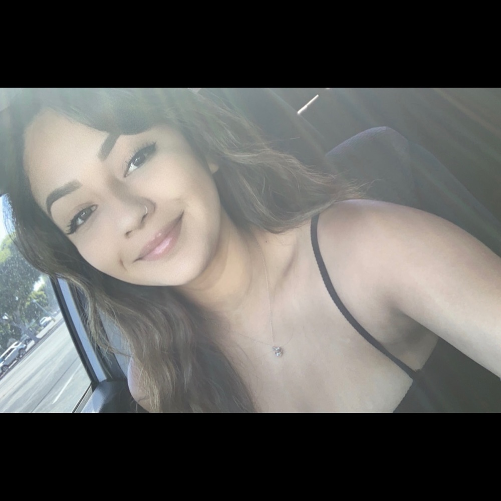 Meet your Posher, Marissa